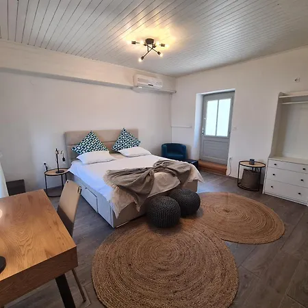 Amber's Place: Cosy House With Pool And Sea Views Feriehus *