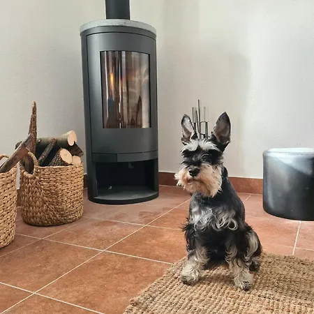 Feriehus Amber's Place: Cosy House With Pool And Sea Views