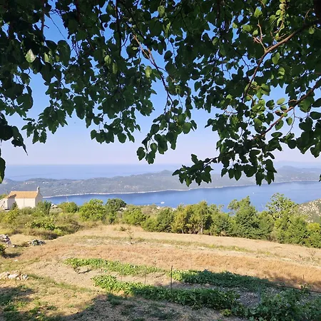 Amber's Place: Cosy House With Pool And Sea Views Nyaraló *