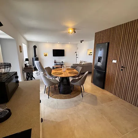 Amber Cosy House With Pool And Sea Views *