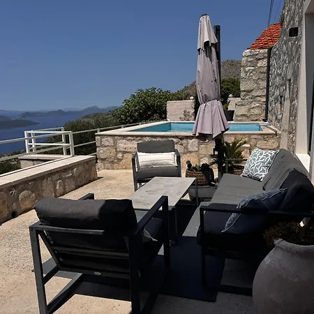 Amber Cosy House With Pool And Sea Views Dubravica (Dubrovnik)
