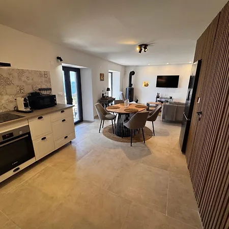 Feriehus Amber Cosy House With Pool And Sea Views Dubravica (Dubrovnik)