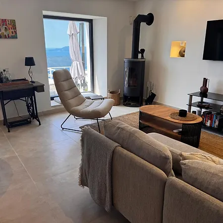 Amber Cosy House With Pool And Sea Views *