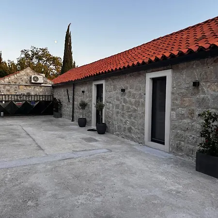 Amber Cosy House With Pool And Sea Views Dubravica (Dubrovnik)