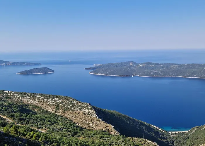 Amber's Place: Cosy House With Pool And Sea Views * Dubravica (Dubrovnik)