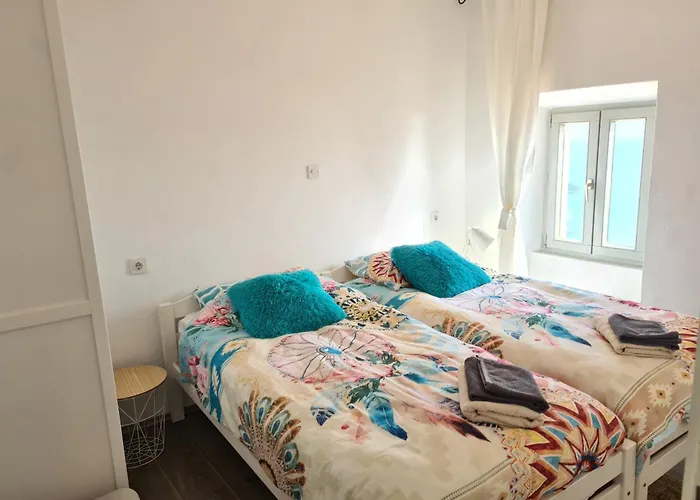 Amber's Place: Cosy House With Pool And Sea Views *